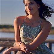 Profesora de Primaria imparte clases de Lengua, inglés, francés